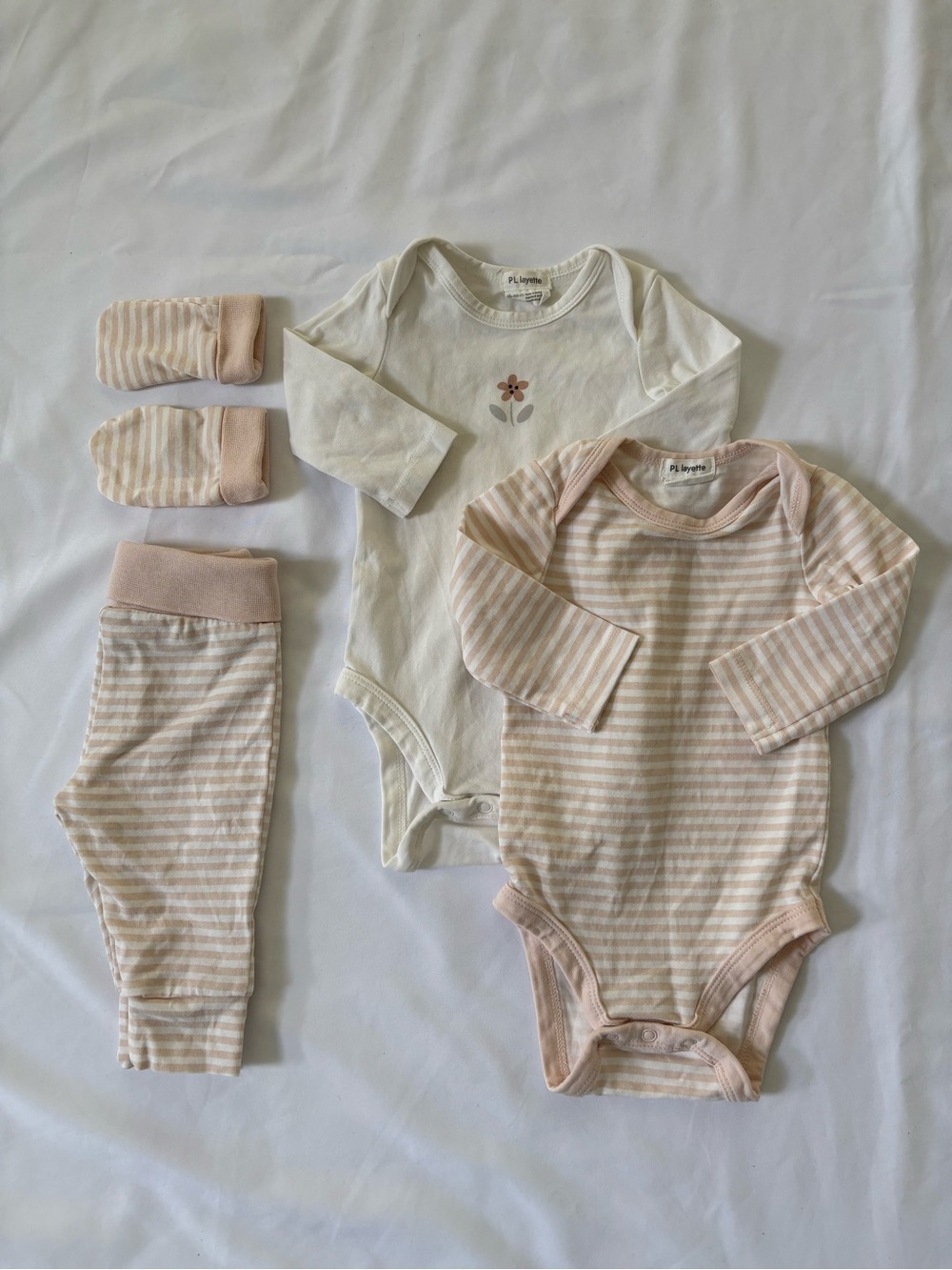 🌸 Baby girl Petit LEM Long-Sleeve Pink Stripe & Cream Onesie Set